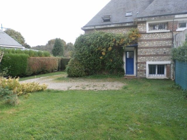 MAISON 4 FONTAINE LA MALLET Centre bourg. VENDUE